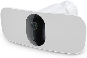 arlo pro 4 spotlight camera